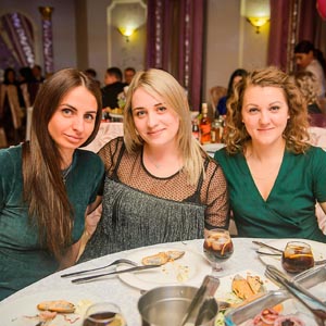 Группа Африканская деревня в ресторане Интеграл