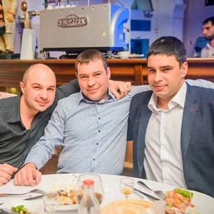 Группа Африканская деревня в ресторане Интеграл