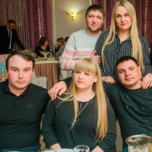 Группа Африканская деревня в ресторане Интеграл