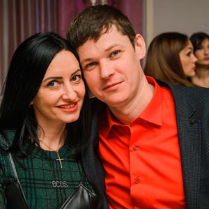 Группа Африканская деревня в ресторане Интеграл