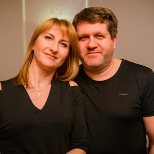 Группа Африканская деревня в ресторане Интеграл