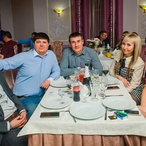 Группа Африканская деревня в ресторане Интеграл