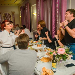 Группа Африканская деревня в ресторане Интеграл