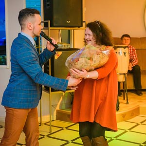 Группа Африканская деревня в ресторане Интеграл