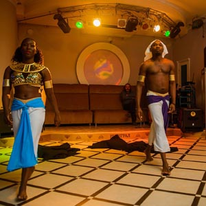 Группа Африканская деревня в ресторане Интеграл