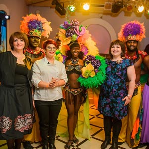 Группа Африканская деревня в ресторане Интеграл