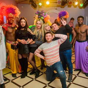 Группа Африканская деревня в ресторане Интеграл