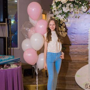 Проекту ARTandshok61 1 год