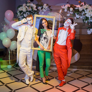 Проекту ARTandshok61 1 год