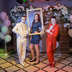 Проекту ARTandshok61 1 год