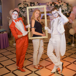 Проекту ARTandshok61 1 год