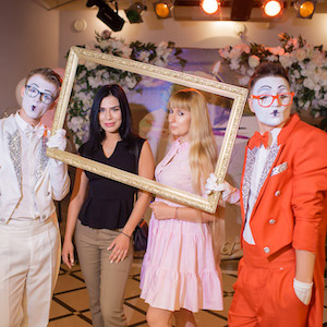 Проекту ARTandshok61 1 год