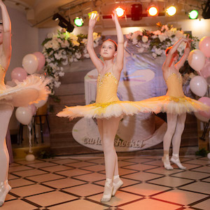 Проекту ARTandshok61 1 год