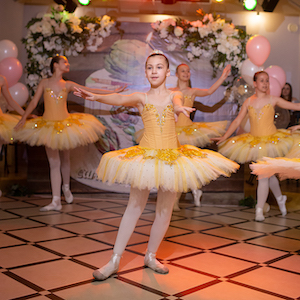 Проекту ARTandshok61 1 год