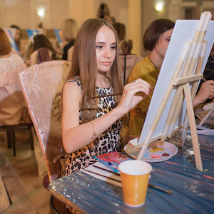 Проекту ARTandshok61 1 год