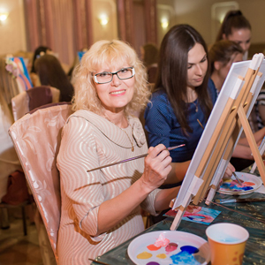 Проекту ARTandshok61 1 год