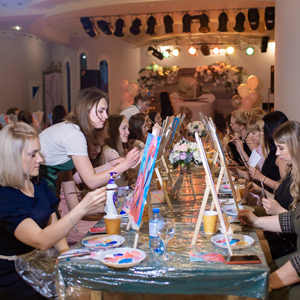 Проекту ARTandshok61 1 год