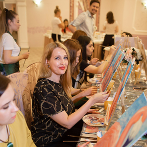 Проекту ARTandshok61 1 год