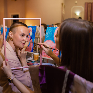 Проекту ARTandshok61 1 год