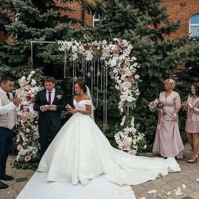 Выездная регистрация в ресторане Интеграл