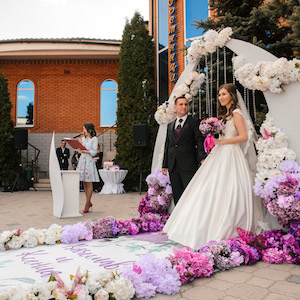 Выездная регистрация в ресторане Интеграл